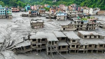 হিমবাহ ধসে নেপালে ভয়াবহ বন্যা, মৃত্যু ছাড়াল ৪৬৯