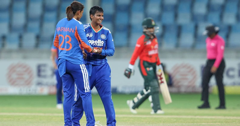 চার ক্যাচের খেসারত, ভারতের কাছে হেরে ফাইনালের স্বপ্নভঙ্গ বাংলাদেশের
