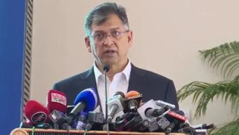 আওয়ামী লীগের দোসরদের আইনের আওতায় আনলে পুরস্কার : স্বরাষ্ট্রমন্ত্রী
