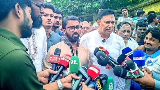 জামায়াতের লং মার্চ অযৌক্তিক হলেও সরকার সহযোগিতা করবে: রাশেদ খাঁন